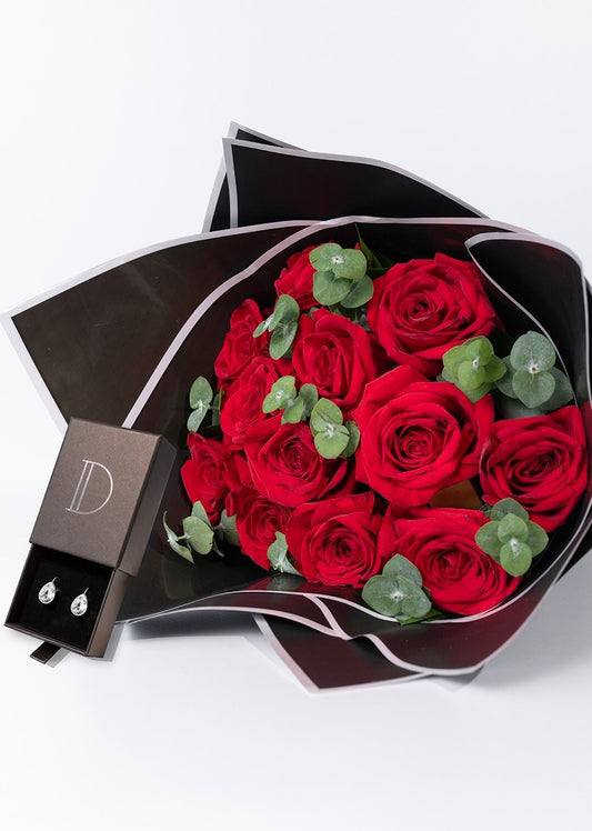 12 Rosas Rojas con Aretes Gota Cristal
